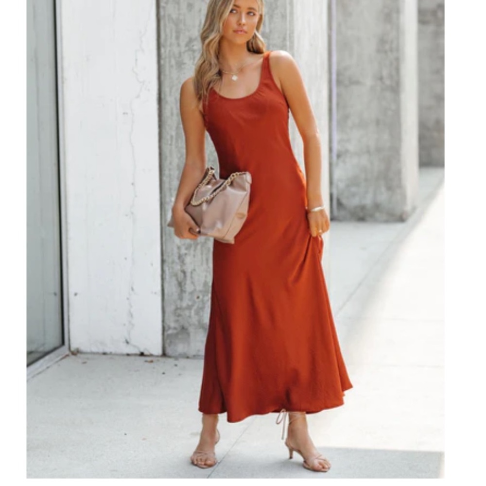 VICI - NIGHT TO REMEMBER SATIN MAXI DRESS - RUST -XS- NEVER WORN